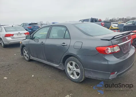 2011 Toyota Corolla z USA, uszkodzony, nr VIN 2T1BU4EE0BC679513